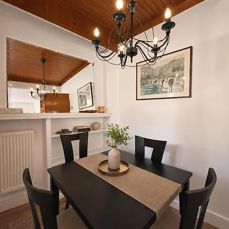 Chic 2-bedroom In 7th - Walk To Eiffel Tower