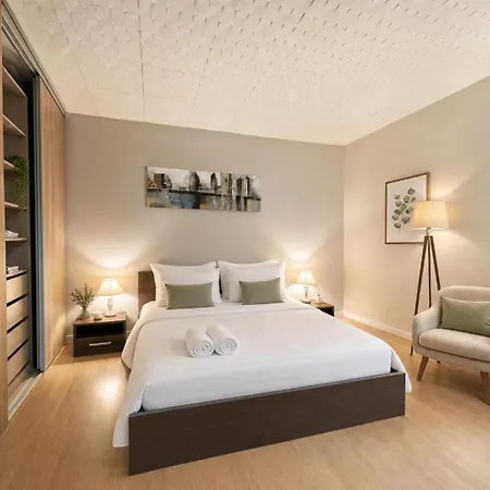 Chic 2-bedroom In 7th - Walk To Eiffel Tower *